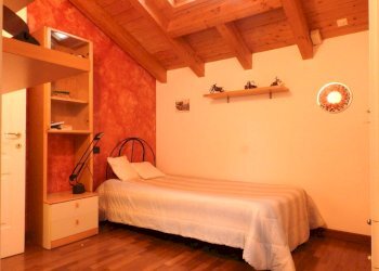 Foto 16 - Four-room apartment via Aldo Moro
 
42, Robbiate - photo 16