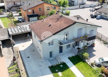 Foto 1 - Casa semi indipendente VIA QUARTIERE PRIMO MAGGIO
 
23, Leno - foto 1