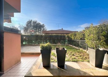 Terrazza - Two-room apartment VIA MONTALE
 
11, Roncello - photo 15