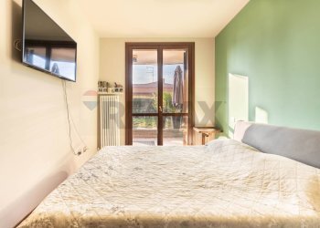 Camera / camera da letto - Two-room apartment VIA MONTALE
 
11, Roncello - photo 19