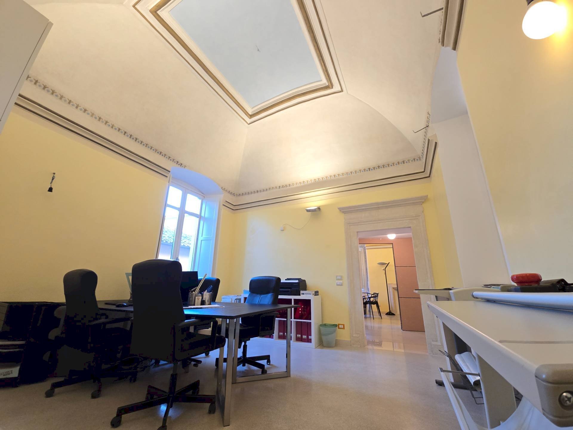 Foto 1 - Ufficio Piazza Santa Giusta
 
120, L'Aquila - foto 1