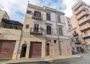 Edificio all\'aperto - Independent house Via Mariano Smiriglio
 
16, Palermo - photo 29