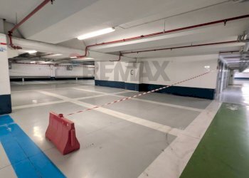 Parcheggio - Box Piazza Vittorio Emanuele Orlando
 
snc, Palermo - foto 6