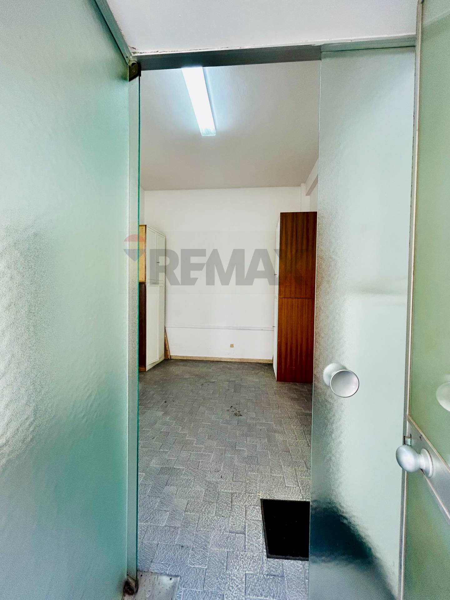 Stanza vuota - Attività Commerciale via vespri
 
12, Trapani - foto 2