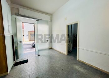 Stanza vuota - Attività Commerciale via vespri
 
12, Trapani - foto 5