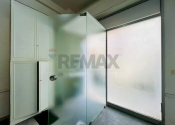 Bagno - Attività Commerciale via vespri
 
12, Trapani - foto 7