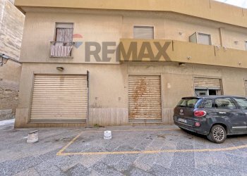 Edificio all\'aperto - Locale Commerciale via Mercè
26, Trapani - foto 3