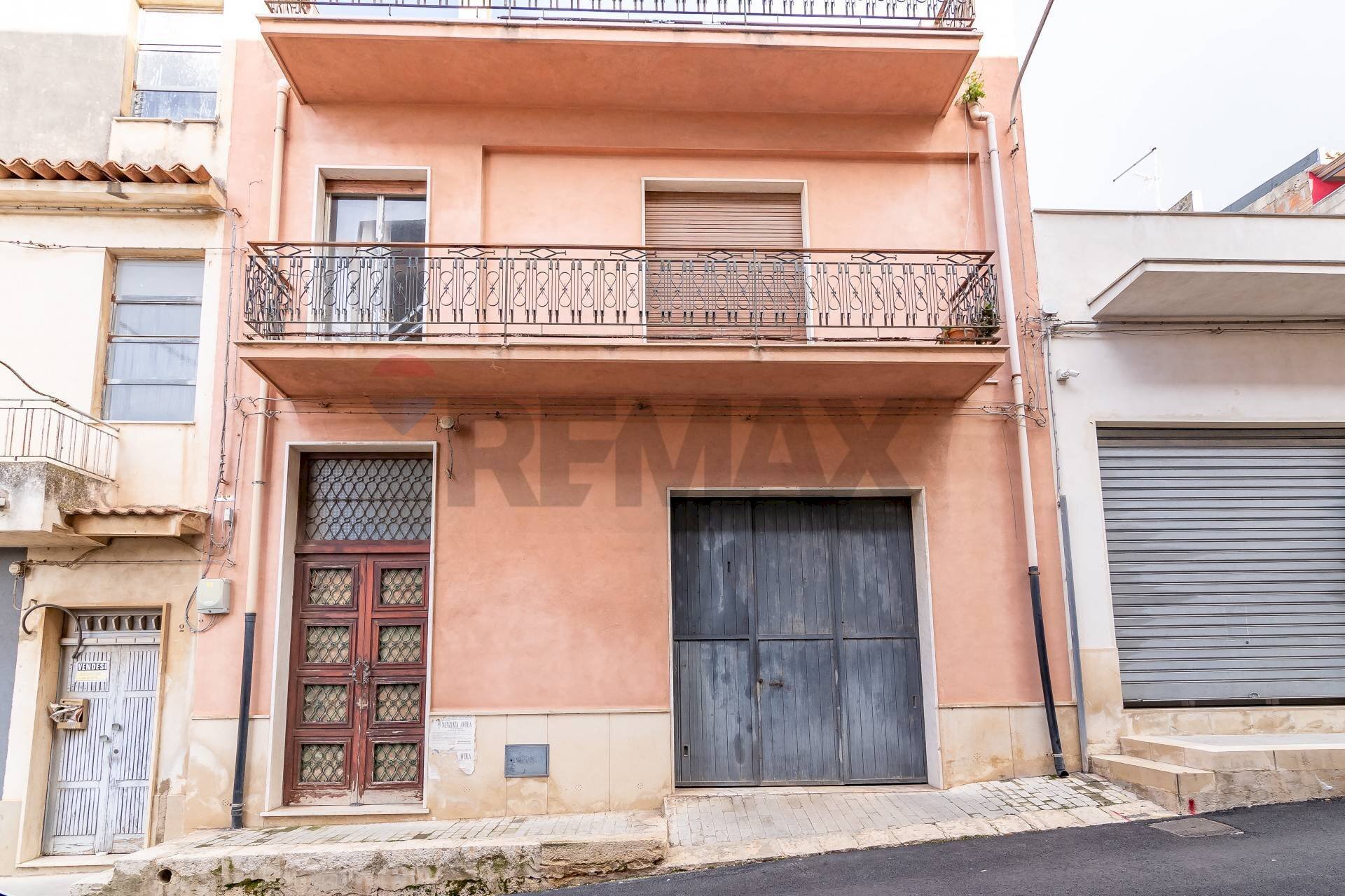 Edificio all\'aperto - Casa indipendente Via Grassi
 
4, Comiso - foto 1