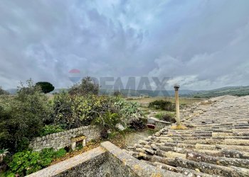 Giardino - Rustico Contrada San Filippo
 
snc, Ragusa - foto 15