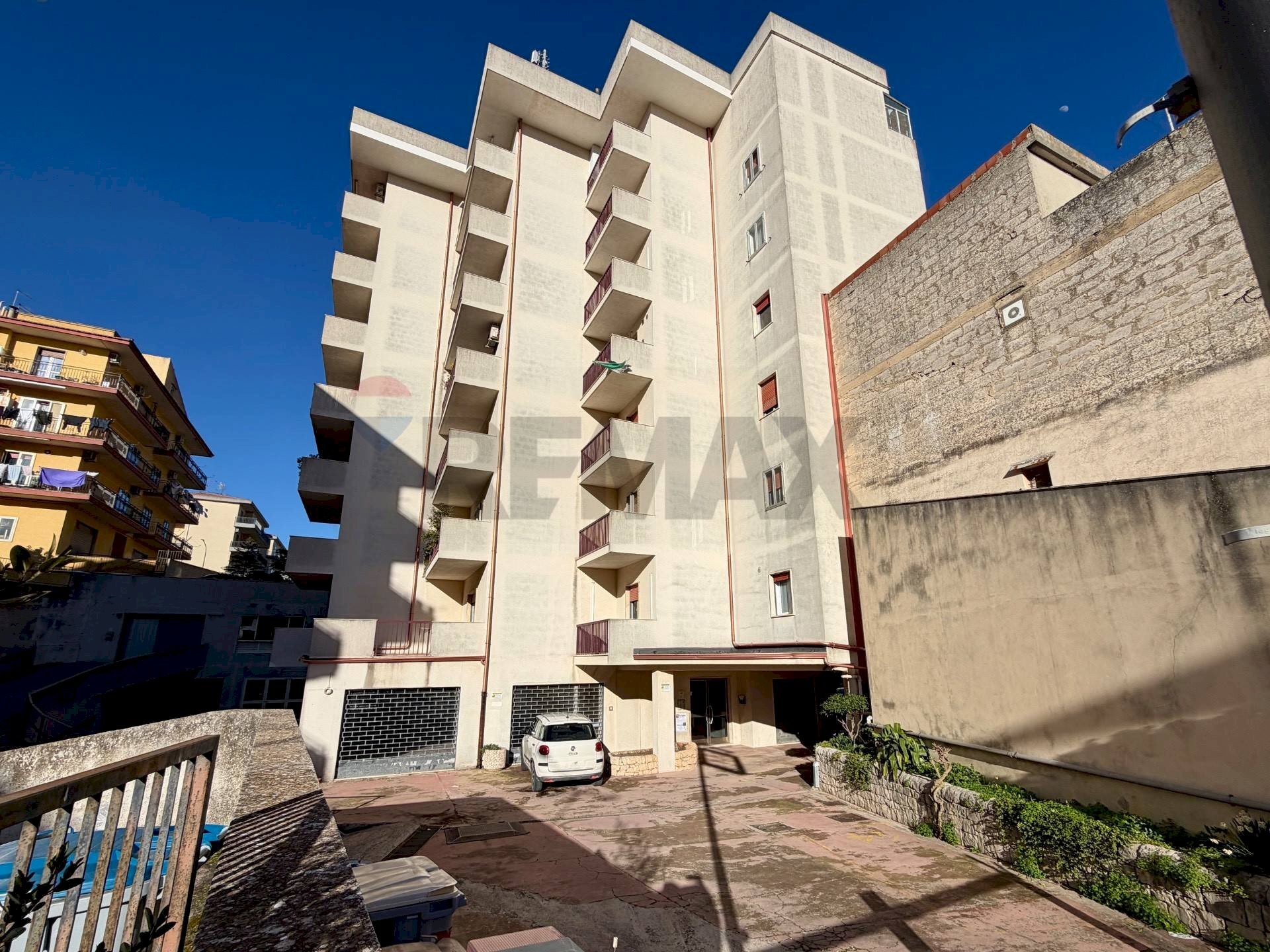 Edificio all\'aperto - Apartment Viale Europa
 
90, Ragusa - photo 1