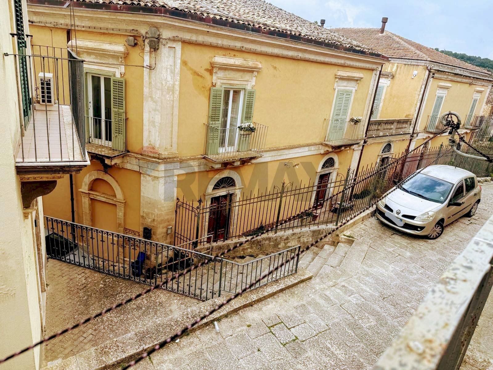 Casa all\'aperto - Casa indipendente Via Tenente Di Stefano
 
16, Ragusa - foto 2