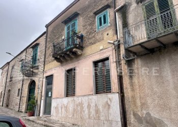 Foto 4 - Commercial Premises Via Armando Diaz
 
5, Palazzo Adriano - photo 4