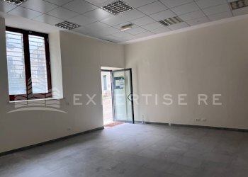 Foto 10 - Commercial Premises Via Armando Diaz
 
5, Palazzo Adriano - photo 10