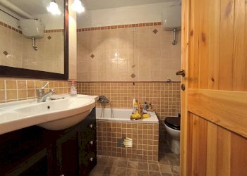 Foto 35 - Quadrilocale VIA VECCHIA DELLA STAZIONE
 
35, Campo di Giove - foto 35