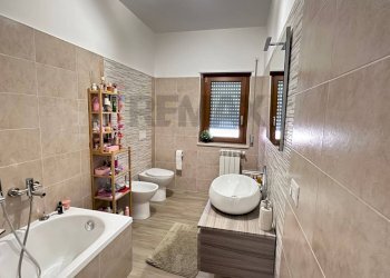 Bagno - Quadrilocale via pietro buffone
 
10, Cosenza - foto 17