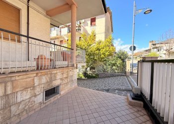 Foto 17 - Independent house Via Dante Alighieri
 
94, Cepagatti - photo 17