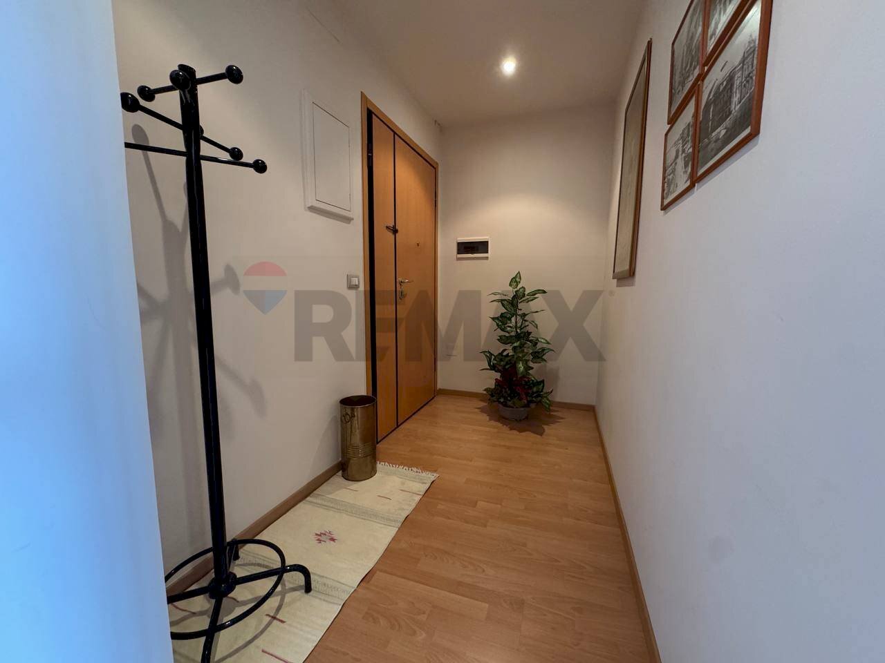 Hall / corridoio - Appartamento Piazza Giulio Cesare
 
26, Bari - foto 3