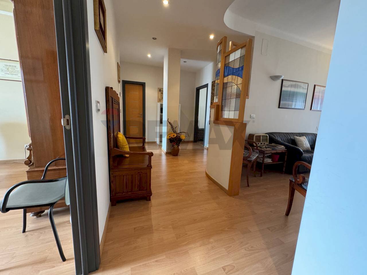 Hall / corridoio - Appartamento Piazza Giulio Cesare
 
26, Bari - foto 2