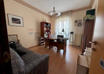 Sala da pranzo - Appartamento Piazza Giulio Cesare
 
26, Bari - foto 11