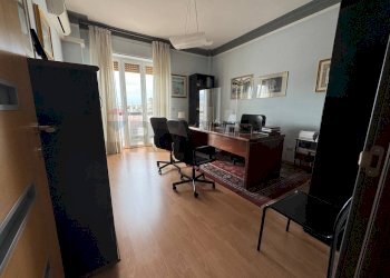 Ufficio - Appartamento Piazza Giulio Cesare
 
26, Bari - foto 6