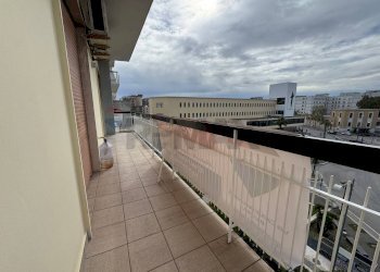 Balcone - Appartamento Piazza Giulio Cesare
 
26, Bari - foto 14