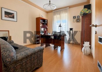 Ufficio - Apartment Piazza Giulio Cesare
 
26, Bari - photo 13