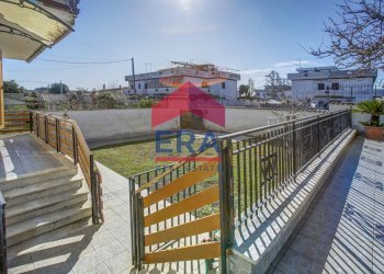 Foto 3 - Trilocale Via Ettore
 
4, Ardea - foto 3