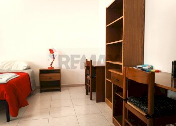 Camera / camera da letto - Non-buildable land Via Machiavelli
26, Cagliari - photo 1