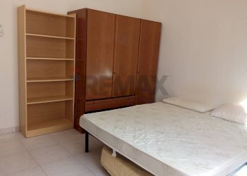 Camera / camera da letto - Non-buildable land Via Machiavelli
26, Cagliari - photo 5