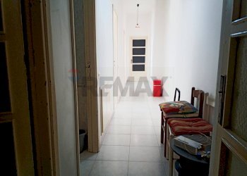 Hall / corridoio - Non-buildable land Via Machiavelli
26, Cagliari - photo 9