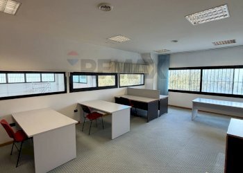 Sala da pranzo - Commercial Premises località is Coras
 
snc, Sestu - photo 15