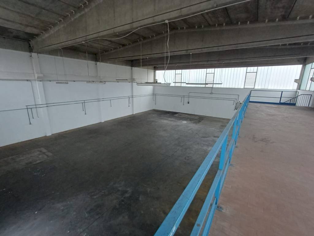 Interno non residenziale - Capannone via Silvio Pellico, Soliera - foto 1