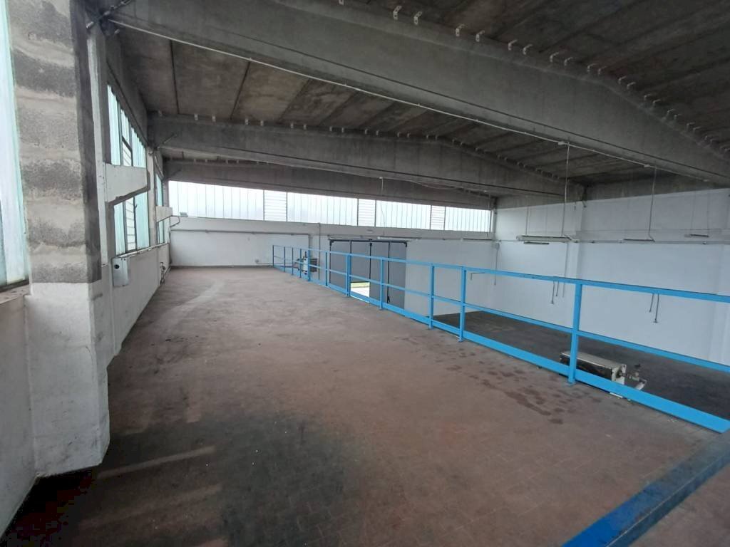 Interno non residenziale - Capannone via Silvio Pellico, Soliera - foto 2