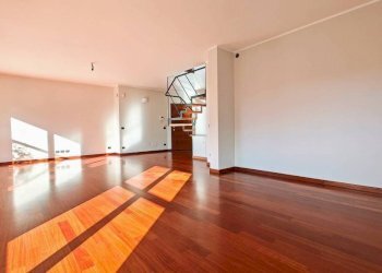 Attic via Giuseppe Baretti, 39, Torino (neighborhood San Salvario) - photo 3