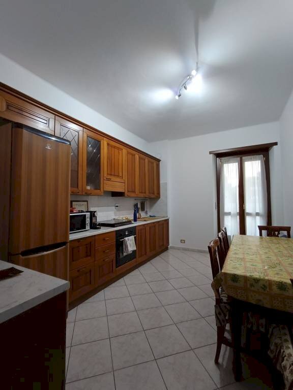 Cucina - Trilocale via Vittorio Asinari di Bernezzo, 103, Torino (zona Parella) - foto 1