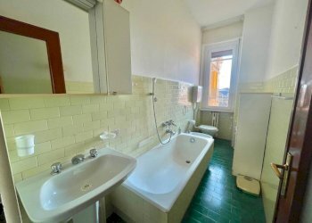 Bagno - Trilocale via Caduti della Libertà, Tortona - foto 6