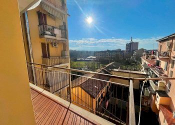 Balcone - Trilocale via Caduti della Libertà, Tortona - foto 8