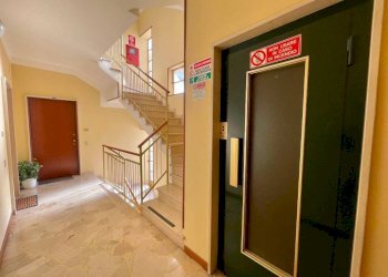 Ascensori - Trilocale via Caduti della Libertà, Tortona - foto 9