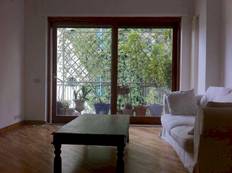 soggiorno - Three-room apartment via Archimede, 150, Roma - photo 3