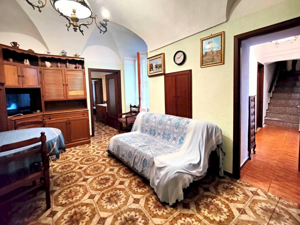 Soggiorno - Appartamento strada Monte Ortigara, Sanremo - foto 3