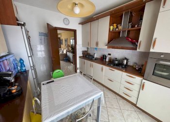 Cucina - Quadrilocale via dei Salici, 17, Gallarate - foto 11