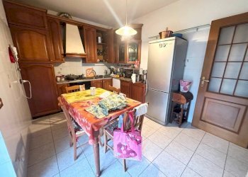 Cucina - Villa via Leonardo da Vinci, Borgo Ticino - foto 14