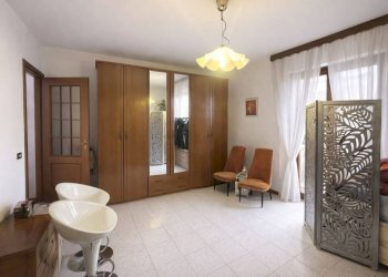 Camera da letto - Villa via Leonardo da Vinci, Borgo Ticino - foto 32