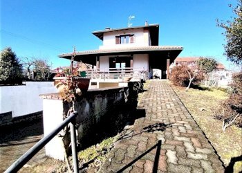 Facciata - Villa via Leonardo da Vinci, Borgo Ticino - foto 38