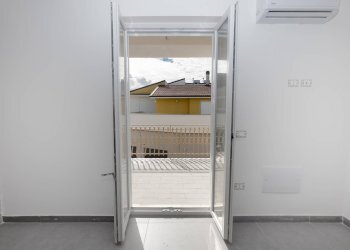 Foto 5 - Quadrilocale VIA TENENTE SIMONELLI
 
10, Frignano - foto 5