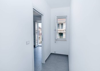 Foto 11 - Quadrilocale VIA TENENTE SIMONELLI
 
10, Frignano - foto 11