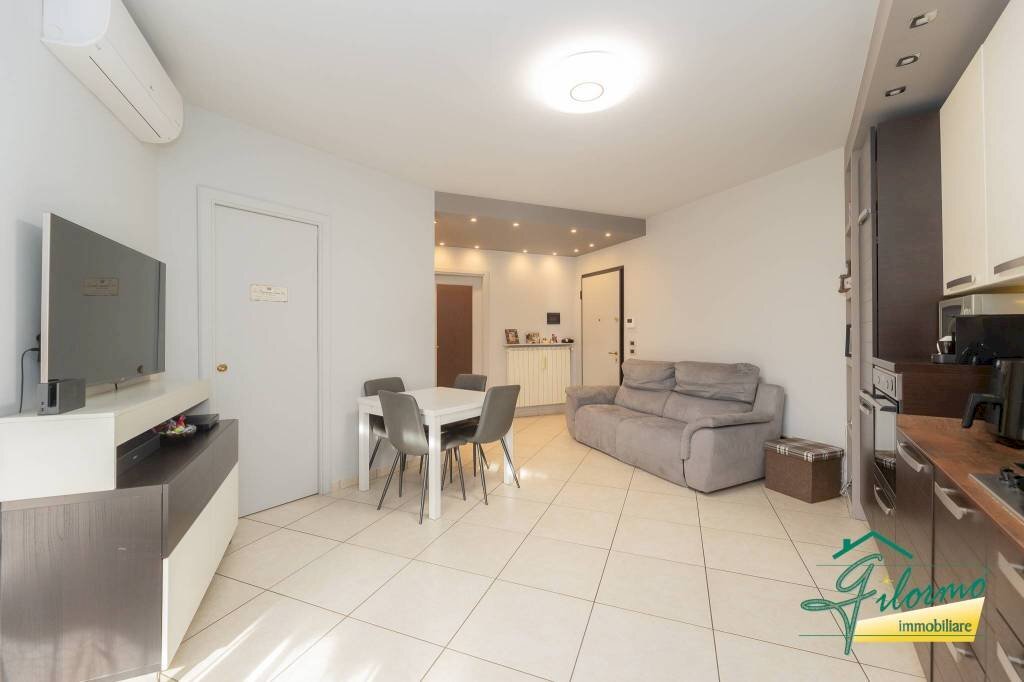 Salone - Trilocale strada Carignano, Moncalieri - foto 2