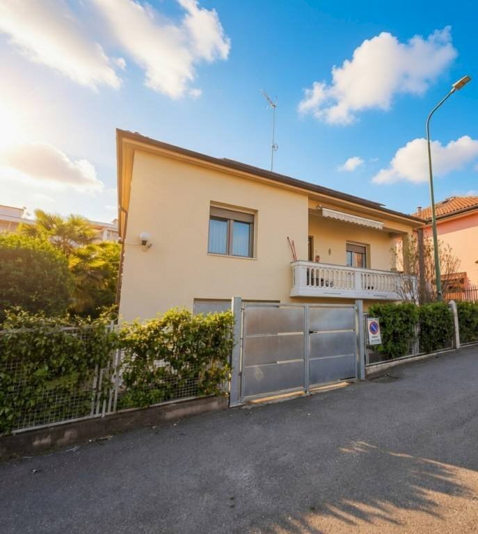 Facciata - Villa via Giovan Battista Polledro, Asti - photo 1