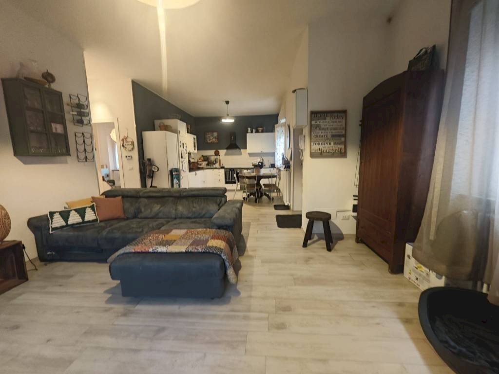 Salone - Villa via Giovan Battista Polledro, Asti - photo 3