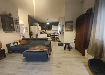 Salone - Villa via Giovan Battista Polledro, Asti - photo 3